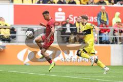 3. Liga; Alemannia Aachen - FC Ingolstadt 04; Zweikampf Kampf um den Ball Marcel Costly (22, FCI) Meyer Felix (4 AA)