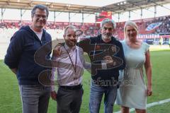 3. Liga; FC Ingolstadt 04 - Rot-Weiss Essen; Spendenaktion Elisa mit Stadionsprecher Italo Mele