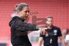 3. Liga; FC Ingolstadt 04 - SV Waldhof Mannheim; Cheftrainerin Sabrina Wittmann (FCI) vor dem Spiel