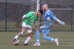 Bezirksliga - Saison 2025/26 - FC Fatih Ingolstadt - TSV 54 - DJK München - Aaron Toski (Nr.11 - FC Fatih) mit einer Torchance - Markus Blohmann TW München - Foto: Meyer Jürgen
