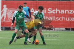 AUDI Amateuercup - Saison 2024/25 - TSV Lichtenau - FC Geisenfeld - Christian Feil grün links Geisenfeld - Deniz Hadzic gelb Lichtenau - Manuel Obermeier grün rechts Geisenfeld - Foto: Meyer Jürgen