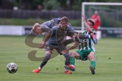 Landesliga - Saison 2025/26 - SV Manching - FC Stätzling - Luca Bienek (Nr.16 - SV Manching) - Tim Sauter links FC Stätzling  - Maximilian Pletschacher mitte FC Stätzling  - Foto: Meyer Jürgen