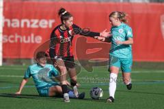2. Bundesliga Frauen - Saison 2025/26 - FC Ingolstadt 04 Frauen - VFR SW Warbeyen  - Sivakova Kristyna grün Warbeyen - Emma Kusch (Nr.9 - FC Ingolstadt Frauen I) - Yordy Lillian grün Warbeyen rechts -  Foto: Meyer Jürgen