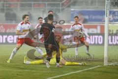 3. Liga; SSV Jahn Regensburg - FC Ingolstadt 04; Tor Jubel Treffer 0:2 Vorlage Marcel Costly (22, FCI) Torwart Gebhardt Felix (1 SSV) Julian Kügel (29, FCI)