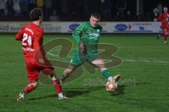 Landesliga - Saison 2024/25 - SV Manching - TSV Dachau - Sebastian Graßl (Nr.10 - SV Manching) - Pfeiffer Leon rot Dachau - Foto: Meyer Jürgen