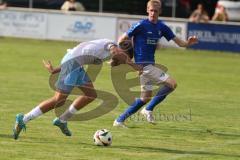 Kreisklasse - Saison 2024/25- TSV Großmehring - SV Oberstimm - Jonas Weidinger weiss Oberstimm - Dominic Schüren blau Großmehring - Foto: Meyer Jürgen