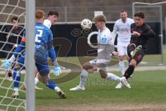 3. Liga - Testspiel - Saison 2025/26 - FC Ingolstadt 04 - SSV 1846 Ulm - Dennis Kaygin (Nr.10 - FCI) mit einer Torchance - Torwart Marvin  Seybold (Nr.12 - SSV Ulm) - Jan Boller (Nr.34 - SSV Ulm)- Foto: Meyer Jürgen