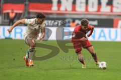 3. Liga; FC Ingolstadt 04 - TSV 1860 München; Zweikampf Kampf um den Ball Yann Sturm (7, FCI) Dulic Sean (25 TSV)