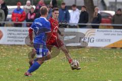Kreisliga - Saison 2025/26- TSV Kösching - SV Zuchering - Jonas Betz blau Kösching - Leander Friedl rot Zuchering mit dem 0:1 Führungstreffer - jubel - Michael Zimmermann Torwart Kösching - Foto: Meyer Jürgen