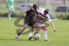 Kreisliga - Saison 2025/26- SV Karlskron - SV Kasing - Emre Erbas weiss Kasing - Paul Dorschner schwarz Karlskron   - Foto: Meyer Jürgen