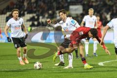 3. Liga; SSV Ulm - FC Ingolstadt 04; Zweikampf Kampf um den Ball Ognjen Drakulic (30, FCI) Brandt Max (23 Ulm)