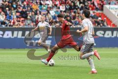 3. Liga; FC Ingolstadt 04 - SSV Jahn Regensburg; Torchance verpasst Schuß Berkay Öztürk (39 FCI) Oliveira Nicolas (25 SSV)