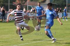 Kreisliga- Saison 2024/25- SV Hundszell - SV Kasing -  - Mathias Neumayer weiss Kasing - Luca Kammerer blau Hundszell - Foto: Meyer Jürgen