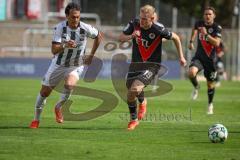 3. Liga - Saison 2026/27 - Victoria Köln - FC Ingolstadt 04  - Nishan Velupillay (Nr.28 - FCI) - Meiko Sponsel (Nr.19 - Viktoria Köln) - Foto: Meyer Jürgen