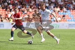 3. Liga; SpVgg Unterhaching - FC Ingolstadt 04; Angriff Benjamin Kanuric (8, FCI) Waidner Dennis (39 SpVgg)