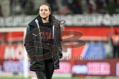 3. Liga; FC Ingolstadt 04 - Energie Cottbus; vor dem Spiel Cheftrainerin Sabrina Wittmann (FCI)