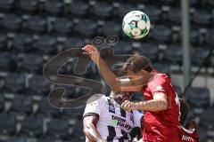 3. Liga - Saison 2026/27 - FC Ingolstadt 04 -  Großaspach - Obed Ugondu (Nr.17 - FCI) - Deli Hajdini (Nr.7 - Großaspach) - Foto: Meyer Jürgen
