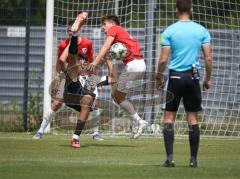 *Bayernliga Nord - Saison 2026/27 - FC Ingolstadt 04 II - FSV Stadeln - Ioannis Petkos (Nr.18 - FCI II) - Thomas Müller rot Stadeln - Foto: Meyer Jürgen