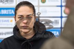 3. Liga; SV Wehen Wiesbaden - FC Ingolstadt 04; vor dem Spiel Cheftrainerin Sabrina Wittmann (FCI) vor dem Spiel