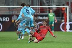 3. Liga; FC Ingolstadt 04 - FC Viktoria Köln; Zweikampf Kampf um den Ball Dennis Kaygin (10, FCI) Eisenhuth Tobias (6 VK) Zank Benjamin (23 VK)
