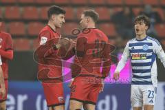 3. Liga; FC Ingolstadt 04 - MSV Duisburg; Absprache Freistoß Georgios Antzoulas (6, FCI) Simon Lorenz (32, FCI)