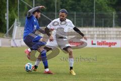 Kreisklasse - Saison 2025/26- MTV Ingolstadt - VFB Kipfenberg - Saad Almatar weiss MTV - Sergen Aslan blau Kipfenberg - Foto: Meyer Jürgen
