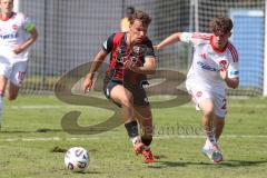 *** A-Junioren Bundesliga  - Saison 2025/26 - A-Junioren - FC Ingolstadt 04 - 1. FC Nürnberg - Hoffmann Tim rot FCI - Gerner Lucas weiss Nürnberg - Foto: Meyer Jürgen