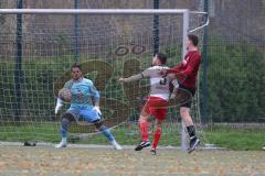 Bezirksliga - Saison 2024/25 - FC Fatih Ingolstadt - SpVgg Kammerberg - Torwart Marco Ernhofer (Nr.22 - FC Fatih) - Florian Machl rot Kammerberg - Eduard Hardok (Nr.3 - FC Fatih) - Foto: Meyer Jürgen