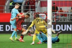 3. Liga; FC Ingolstadt 04 - FC Viktoria Köln; Zweikampf Kampf um den Ball Boboy Verthomy (22 VK) Marcel Costly (22, FCI) Dietz Lars (2 VK) Donald Nduka (27, FCI) Torchance verpasst