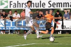 Toto-Pokal; SV Hutthurm - FC Ingolstadt 04; Flanke Felix Keidel (43, FCI)