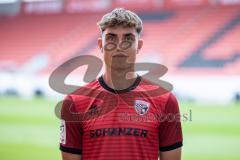 FC Ingolstadt 04; 3.Liga,  Porträttermin    
2025/2026, Elias Decker (4, FCI)