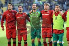 3. Liga; Alemannia Aachen - FC Ingolstadt 04; Sieg Jubel Freude 0:1, Spieler bedanken sich bei den Fans Gustav Christensen (24, FCI) Davide Sekulovic (33, FCI) Torwart Kai Eisele (25, FCI) Max Plath (14 FCI) Torwart David Klein (47, FCI)