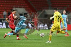 3. Liga; FC Ingolstadt 04 - FC Viktoria Köln; Zweikampf Kampf um den Ball Marcel Costly (22, FCI) Boboy Verthomy (22 VK) Torchance verpasst Donald Nduka (27, FCI)