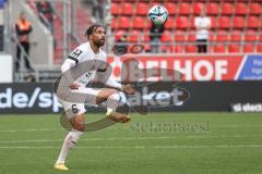 3. Liga; FC Ingolstadt 04 - SpVgg Unterhaching; Leon Guwara (6, FCI)