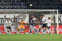 3. Liga; Arminia Bielefeld - FC Ingolstadt 04; Torwart Marius Funk (1, FCI) sicher, Corboz Mael (6 AB) Mladen Cvjetinovic (19, FCI) Elias Decker (3, FCI)