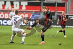 3. Liga; FC Ingolstadt 04 - VfL Osnabrück; Zweikampf Kampf um den Ball #Benjamin Kanuric (8, FCI) Ajdini Bashkim (5 VFLO)