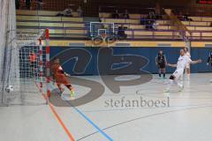 Futsal - Saison 2024/25- MTV Ingolstadt - 1860 München -  Der 1:0 Führungstreffer durch - Mykola Bilotserkivets weiss #11 MTV per 7 meter - Torwart Mihael Vukovic München - Foto: Meyer Jürgen