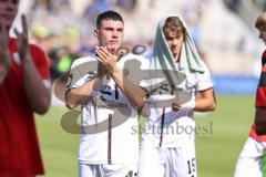 3. Liga; 1. FC Saarbrücken - FC Ingolstadt 04 - Sieg Jubel Freude Spieler bedanken sich bei den Fans Felix Keidel (43, FCI) Niclas Dühring (18, FCI)