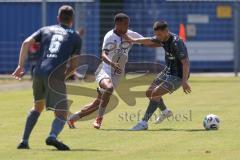 Bayernliga Nord - Saison 2025/26 - FC Ingolstadt 04 II - SV Weiden - Micah Ham (Nr.25 - FC Ingolstadt II) - Zeitler Moritz grau Weiden - Foto: Meyer Jürgen