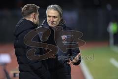 3. Liga; 1. FC Schweinfurt 05 - FC Ingolstadt 04; Geschäftsführers Dietmar Beiersdorfer (FCI Sport Kommunikation) redet mit Simon Lorenz (32, FCI)