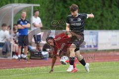 Bezirksliga - Saison 2025/26 - FC Fatih Ingolstadt - TSV Rohrbach - Maximilian Merkl schwarz Rohrbach - Bright Aikhionbare rot Fatih   - Foto: Meyer Jürgen