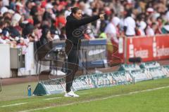 3. Liga; Energie Cottbus - FC Ingolstadt 04; Cheftrainerin Sabrina Wittmann (FCI) an der Seitenlinie, Spielerbank