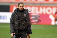 3. Liga; FC Ingolstadt 04 - Rot-Weiss Essen; Cheftrainerin Sabrina Wittmann (FCI) vor dem Spiel