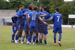 Kreisklasse - Saison 2025/26- MTV Ingolstadt - VFB Kipfenberg - Der 1:2 Führungstreffer durch Avni Avdijaj blau Kipfenberg - jubel - Foto: Meyer Jürgen