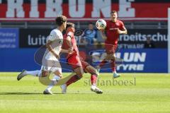 3. Liga; FC Ingolstadt 04 - SV Wehen Wiesbaden; Zweikampf Kampf um den Ball Yann Sturm (7, FCI) Bogicevic Donny (8 SVWW)