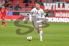 3. Liga - Saison 2024/25 - FC Ingolstadt 04 - SpVgg Unterhaching - Max Besuschkow (Nr.17 - FCI) - XXXXX - Foto: Meyer Jürgen