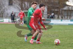 A-Klasse -  Saison 2025/26- TSV Baar/Ebenhausen - SV Manching II - Tim Pfallinger rot Ebenhausen - Jordi Muntada Knapp grün Manching - Foto: Meyer Jürgen