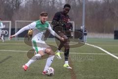 *** Bayernliga Nord - Saison 2025/26 - FC Ingolstadt 04 II - SpVgg Greuther Fürth - Jason Osei Tutu (Nr.11 - FC Ingolstadt II) - Yannick Scholz grün Fürth - Foto: Meyer Jürgen