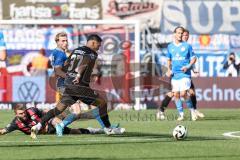 3. Liga; FC Ingolstadt 04 - FC Hansa Rostock; Pascal Testroet (37, FCI) Yannick Deichmann (20, FCI) Zweikampf Kampf um den Ball