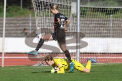 2. Bundesliga Frauen - Saison 2024/25 - FC Ingolstadt 04 Frauen - SG 99 Andernach - Larissa Galvez Estrada (Nr.13 - FCI Frauen) - Van der Laan Laura Torwart Andernach  - Foto: Meyer Jürgen